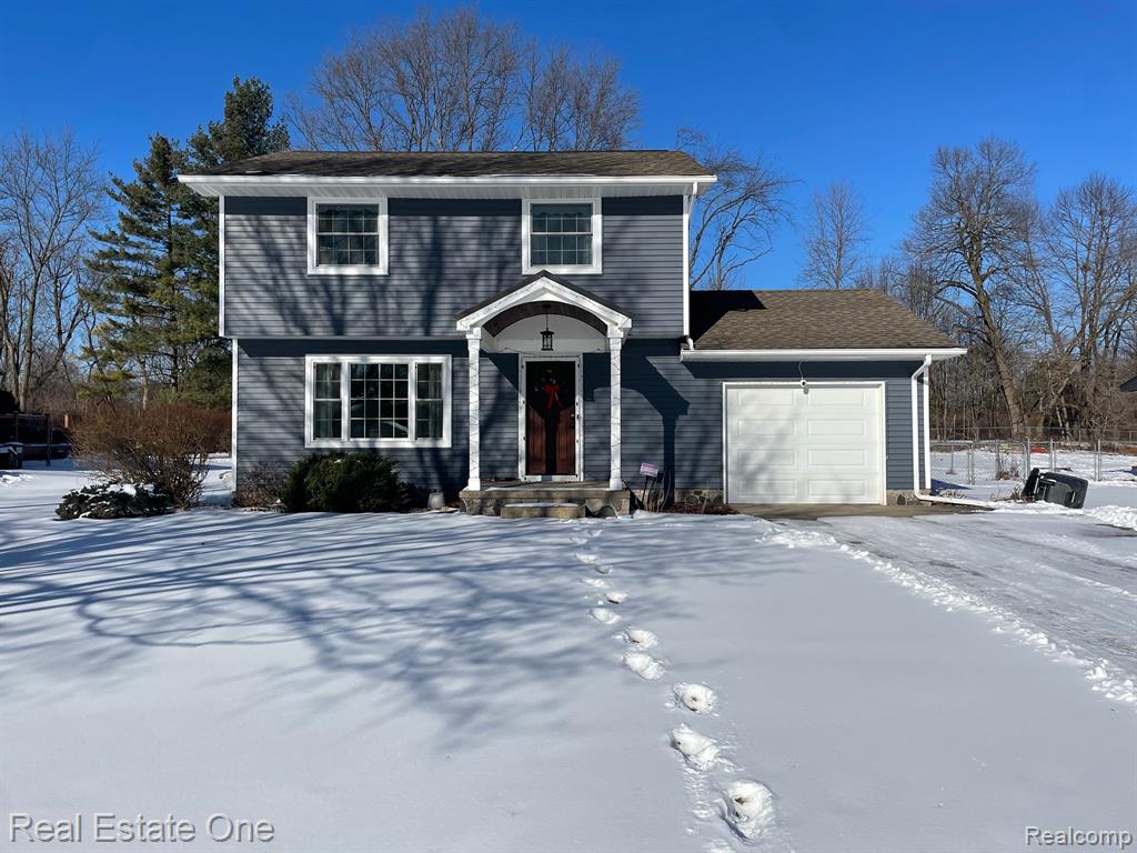 5479 Canonsburg Road Grand Blanc, MI 48439 - Photo 1 of 23