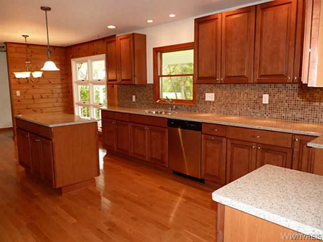 6806 Bear Ridge Road Pendleton, NY 14094 - Photo 5 of 16 Kitchen