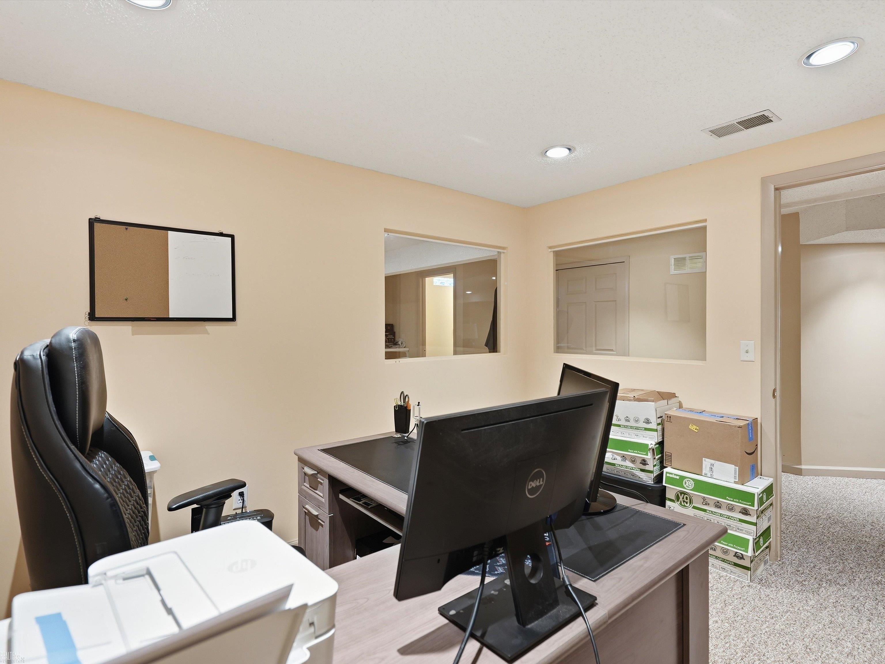 45461 Nottingham Drive, Unit 97 Macomb, MI 48044 - Photo 40 of 42