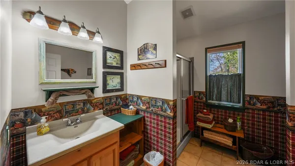 $1,390,000 | 1117 Dogwood Road, Lake Ozark, MO 65049
