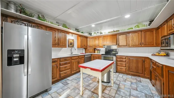 $1,390,000 | 1117 Dogwood Road, Lake Ozark, MO 65049