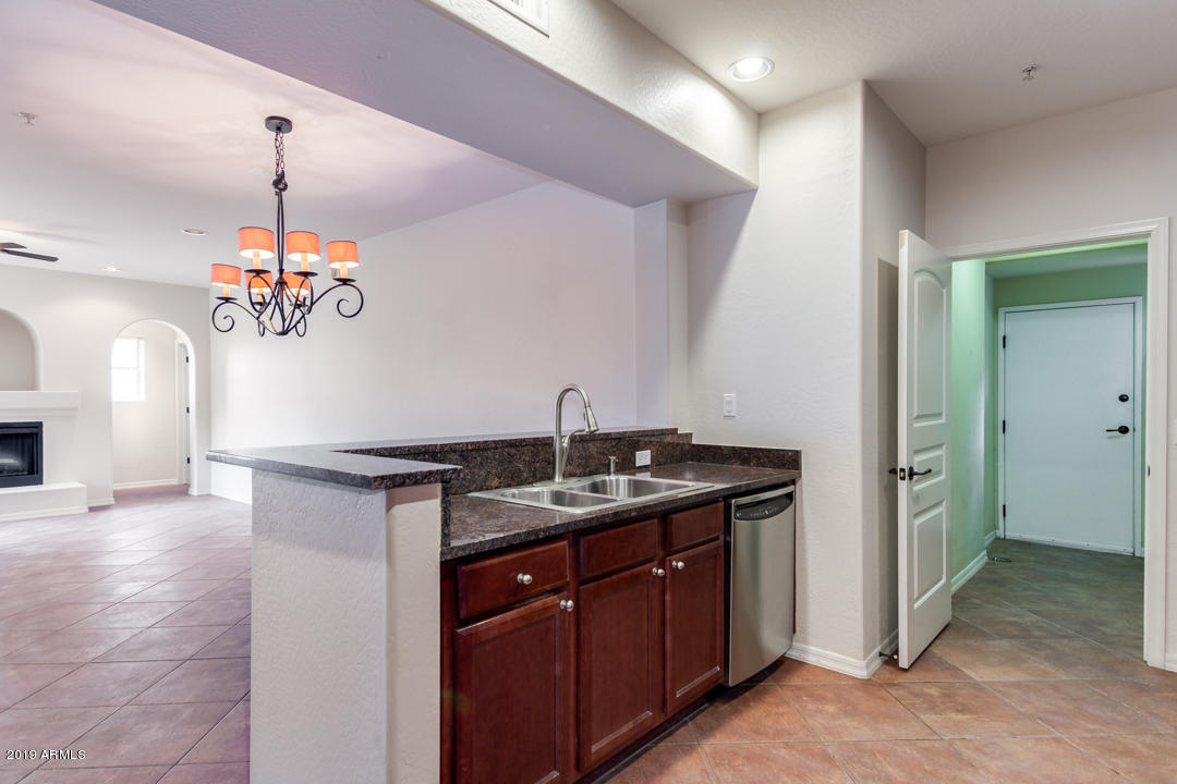 3935 East Rough Rider Road, Unit 1189 Phoenix, AZ 85050 - Photo 14 of 44 25-Rough Rider