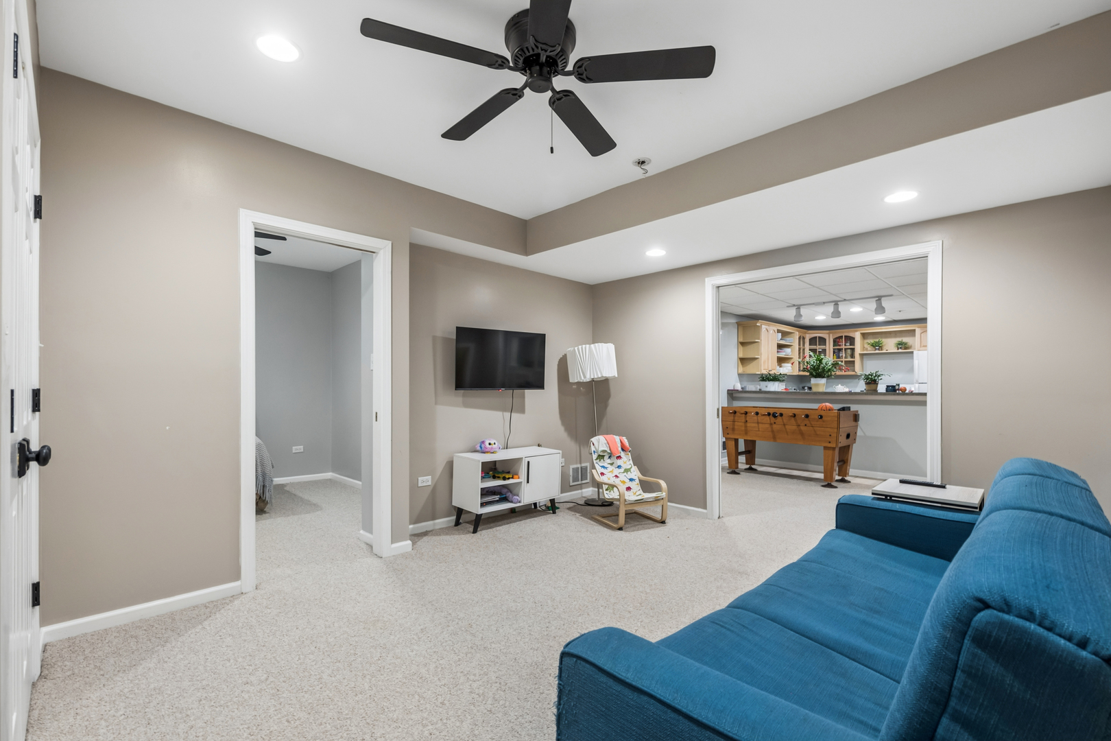 2207 Leverenz Road Naperville, IL 60564 - Photo 29 of 43