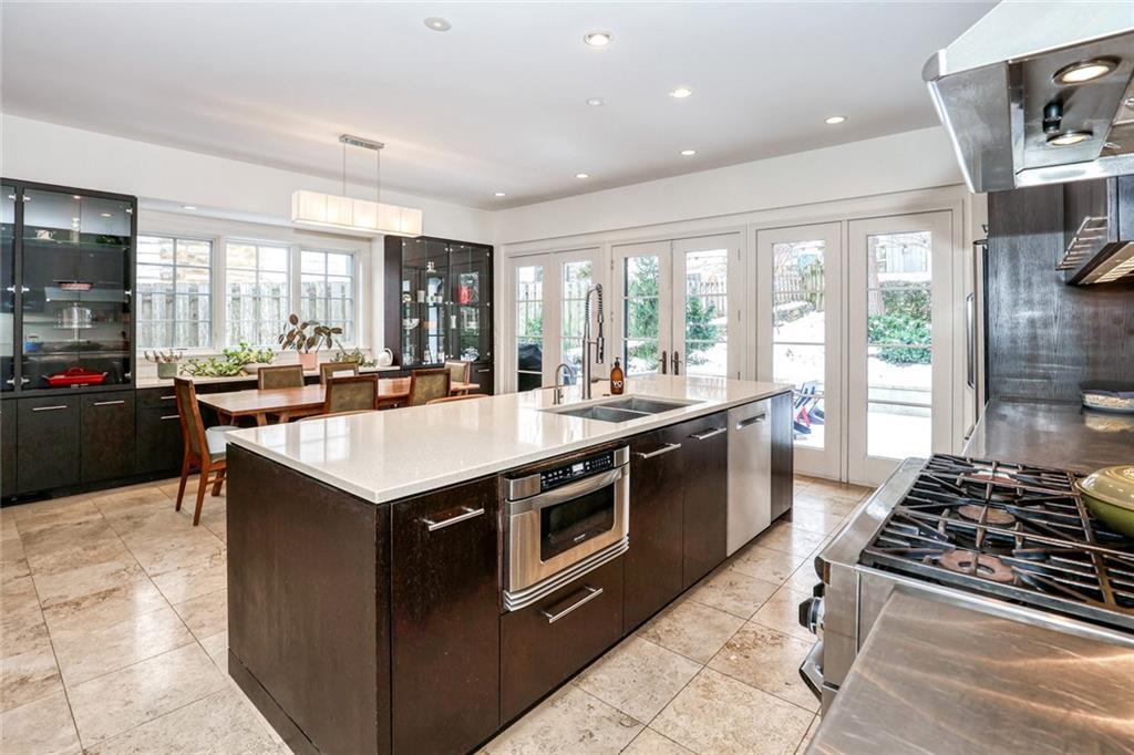 4966 Westwood Road Kansas City, MO 64112 - Photo 12 of 44