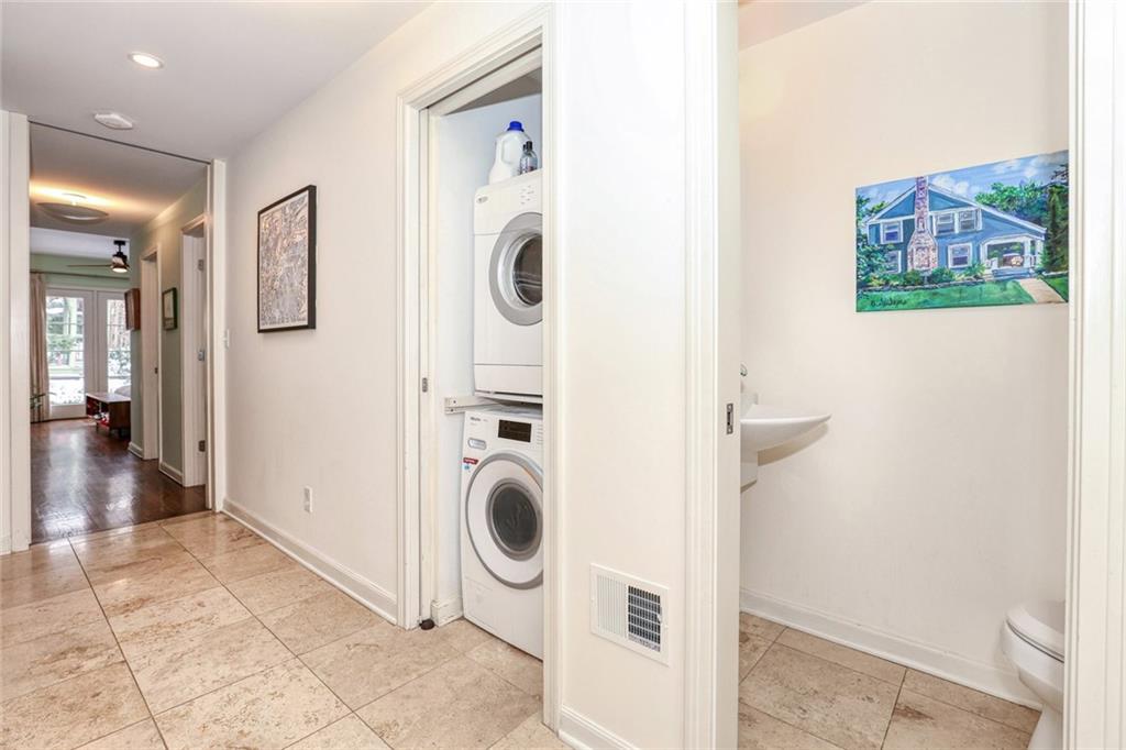 4966 Westwood Road Kansas City, MO 64112 - Photo 18 of 44