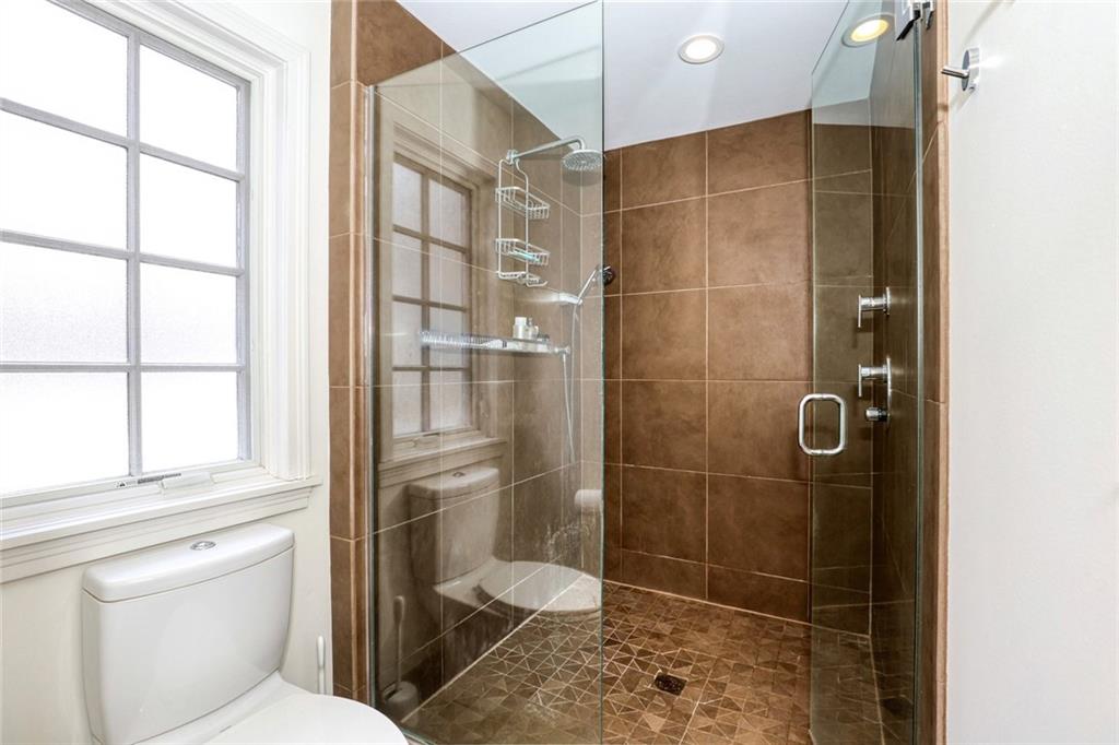 4966 Westwood Road Kansas City, MO 64112 - Photo 25 of 44