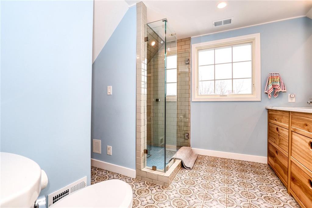 4966 Westwood Road Kansas City, MO 64112 - Photo 36 of 44