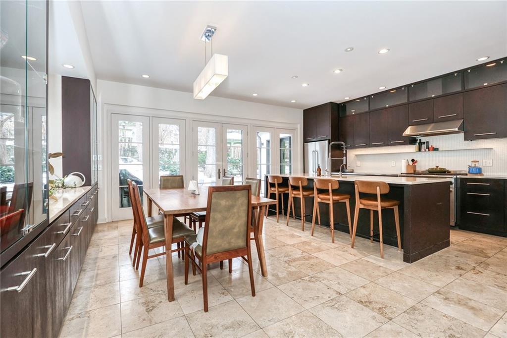 4966 Westwood Road Kansas City, MO 64112 - Photo 8 of 44