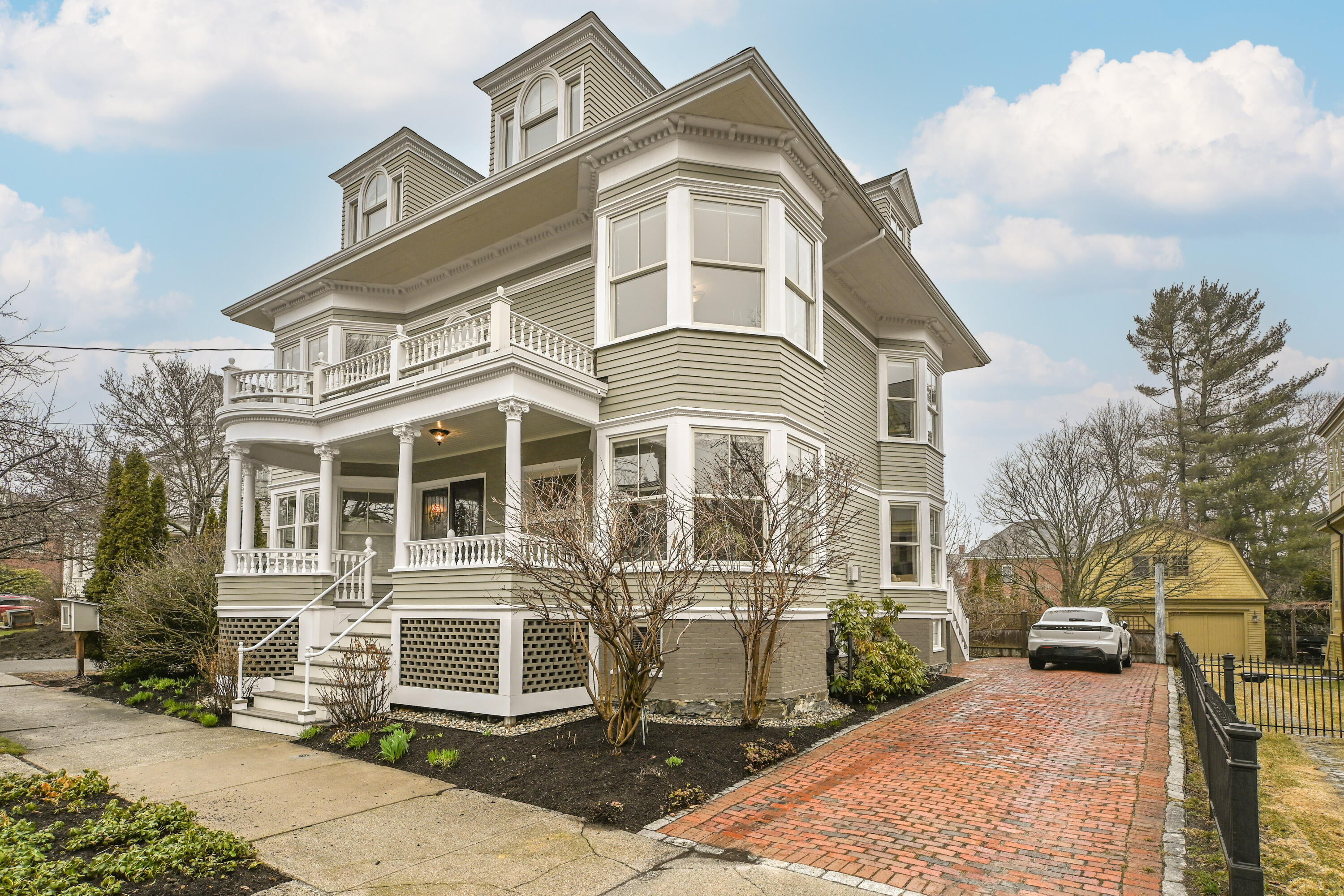 37 Carroll Street Portland, ME 04102 - Photo 2 of 66 Curb driveway