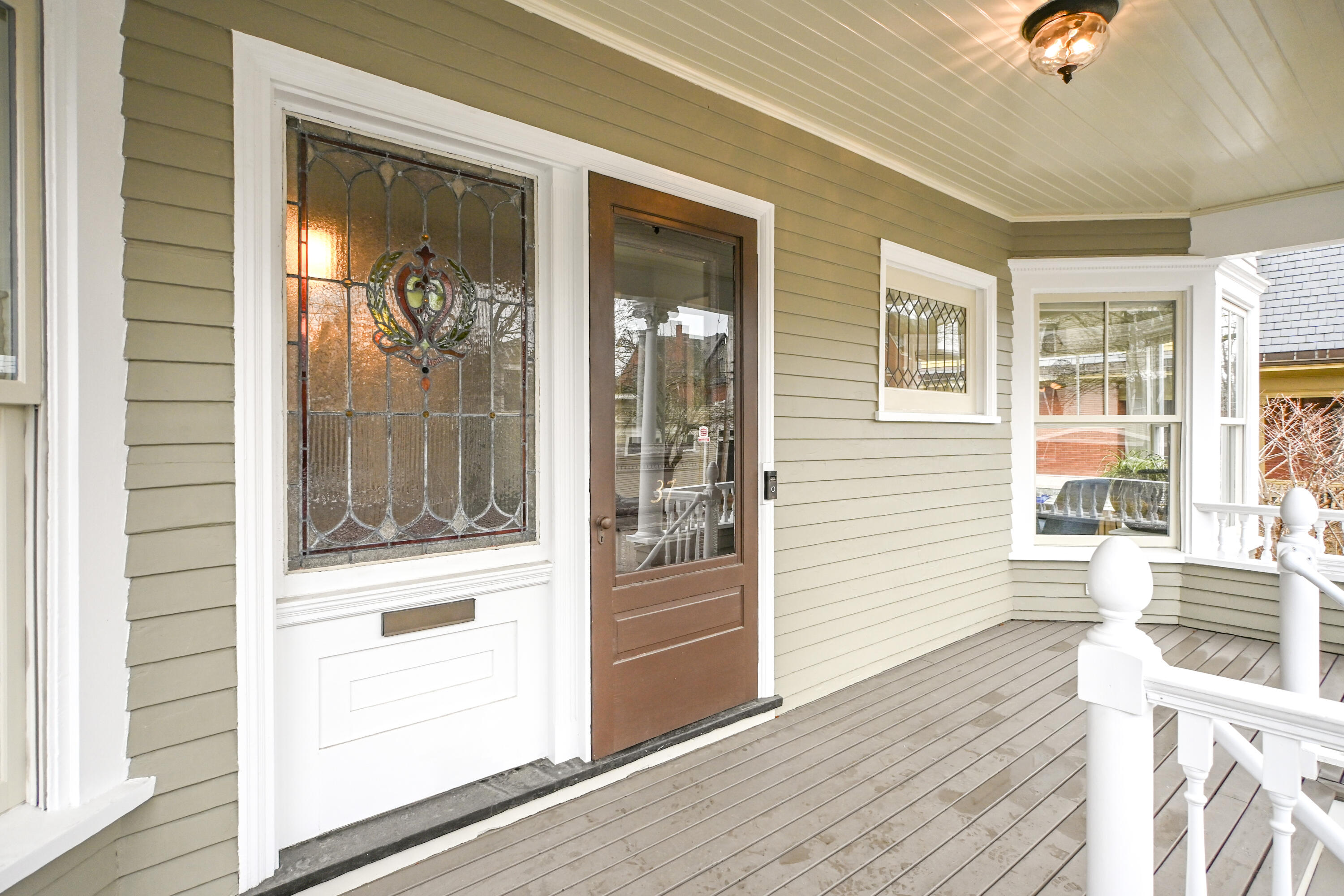 37 Carroll Street Portland, ME 04102 - Photo 4 of 66 Front Porch side 2