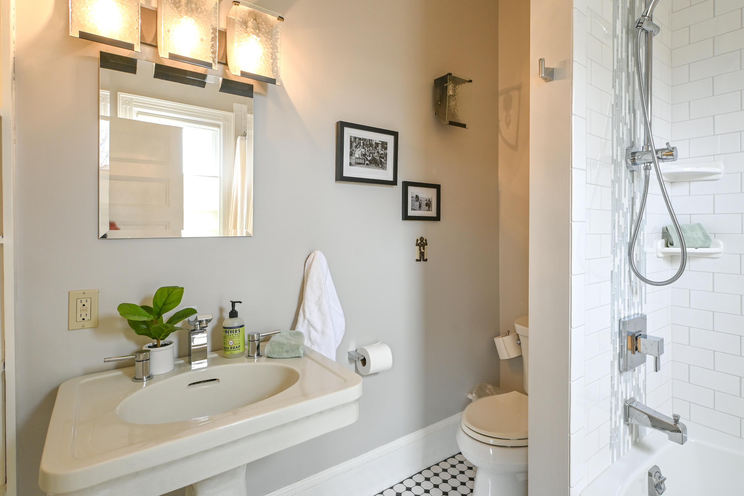 37 Carroll Street Portland, ME 04102 - Photo 44 of 66 Full Bath 2 -2nd Floor