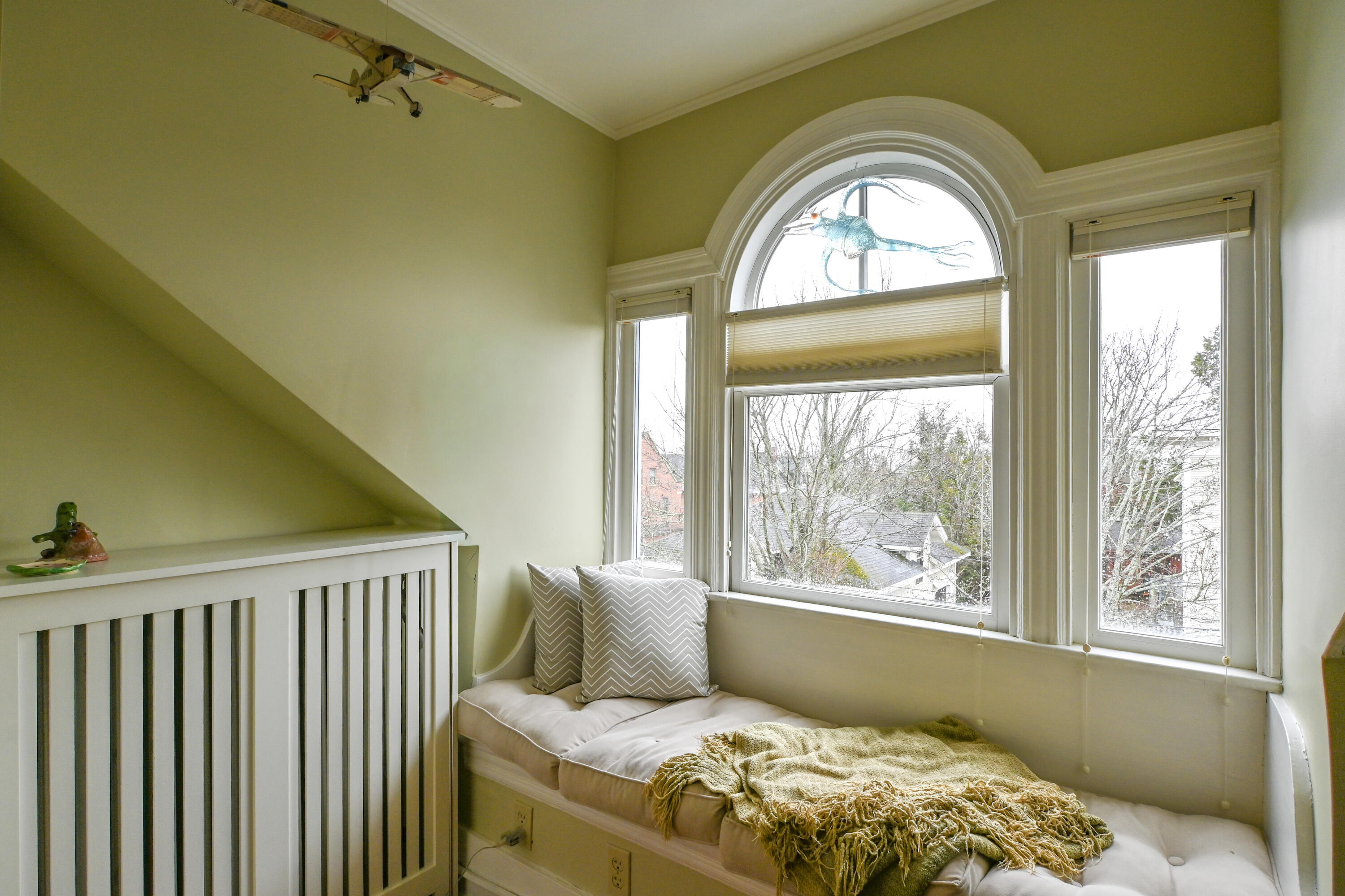 37 Carroll Street Portland, ME 04102 - Photo 52 of 66 Window Seat Bedroom 3rd Floor