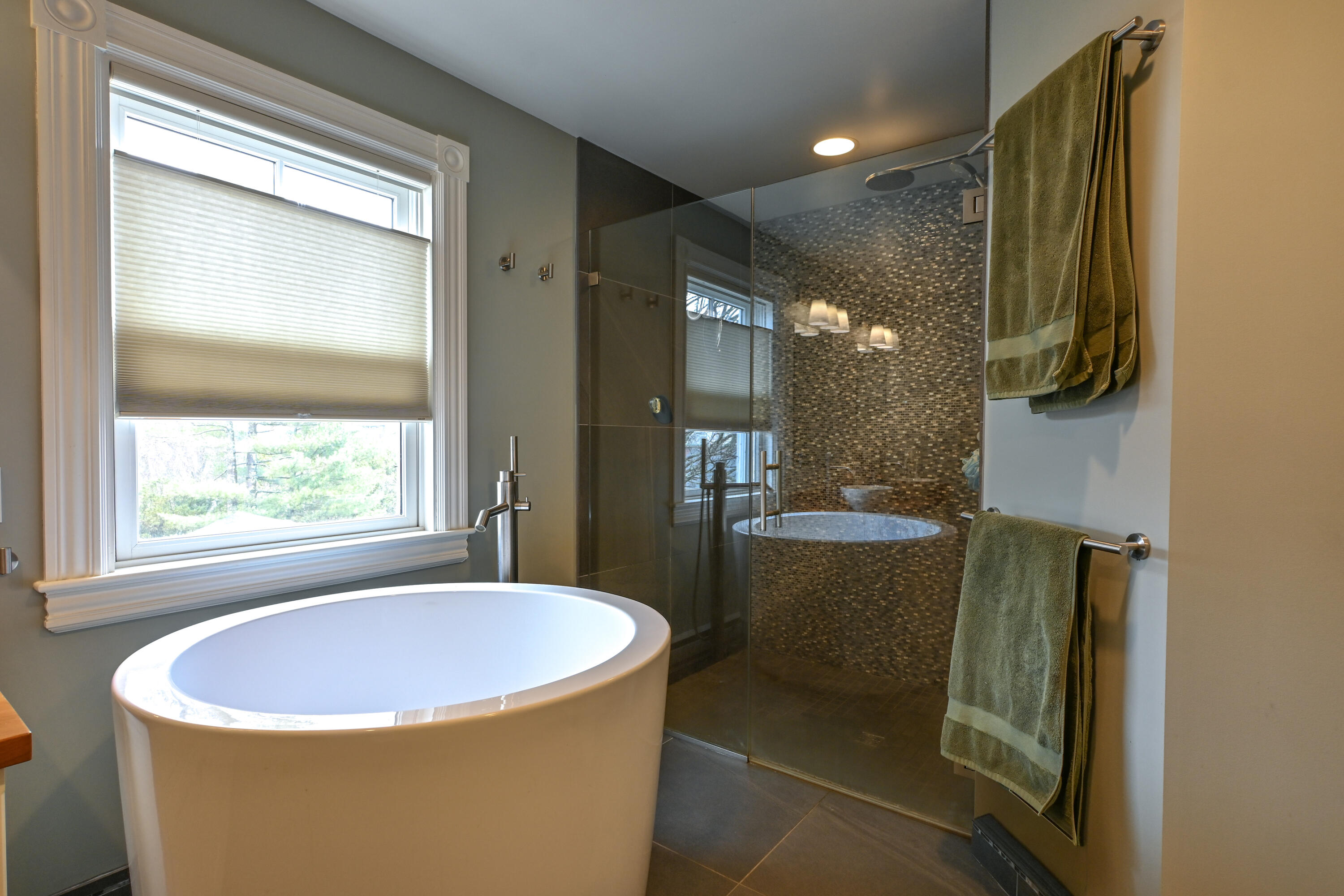 37 Carroll Street Portland, ME 04102 - Photo 55 of 66 Full Bath 3rd Floor 2