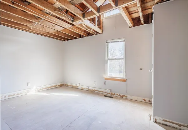 $439,900 | 5692 Pittsford Palmyra Road, Pittsford, NY 14534