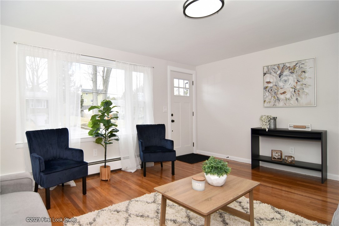 32 Becker Street Warwick, RI 02886 - Photo 9 of 41 Gallery Image 9