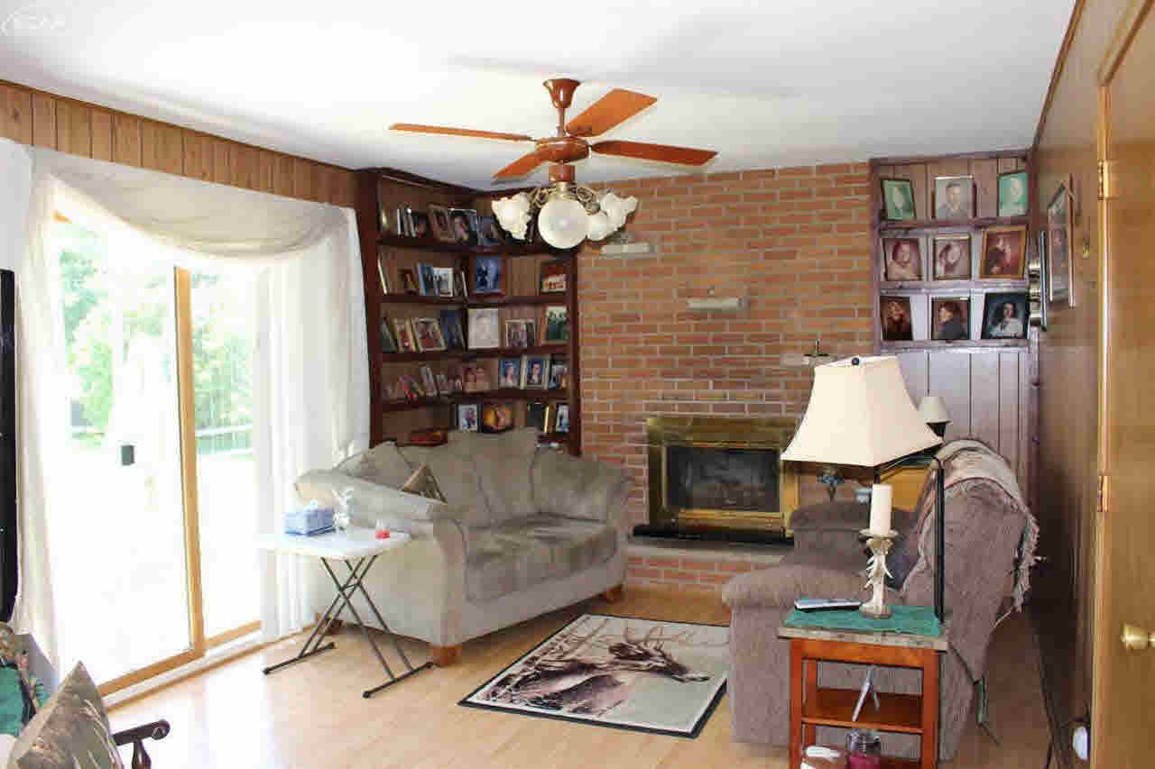 3312 East Farrand Road Clio, MI 48420 - Photo 4 of 39 21174008-3.JPG