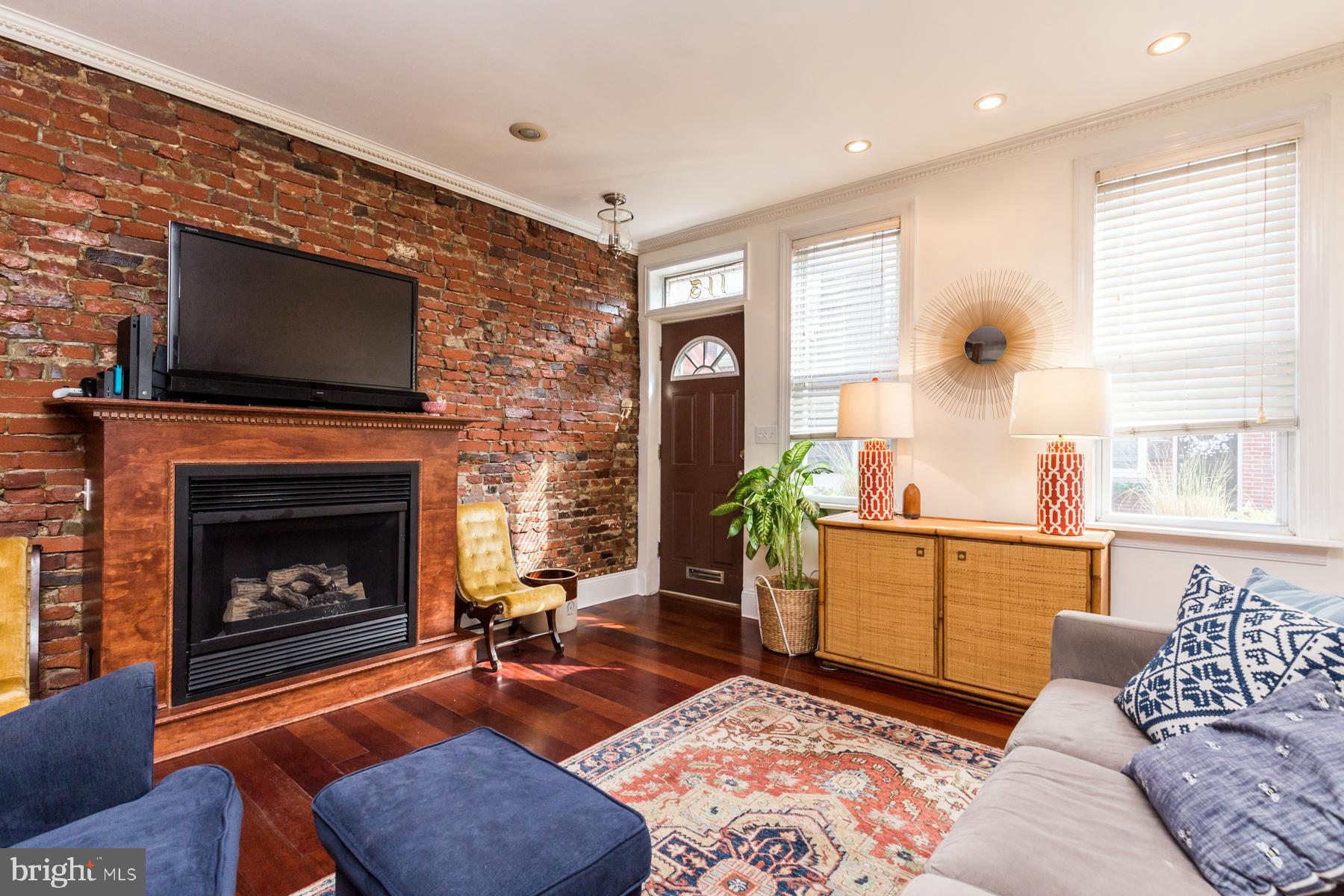 113 Mercy Street Philadelphia, PA 19148 - Photo 3 of 24
