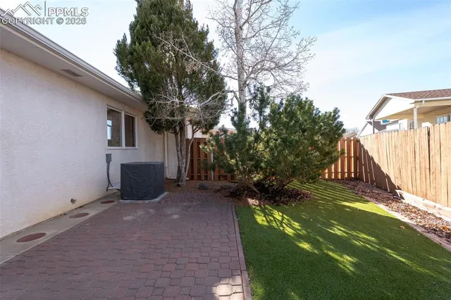 $315,000 | 20 Kingsboro Way, Unit C, Pueblo, CO 81005