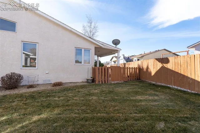 $315,000 | 20 Kingsboro Way, Unit C, Pueblo, CO 81005