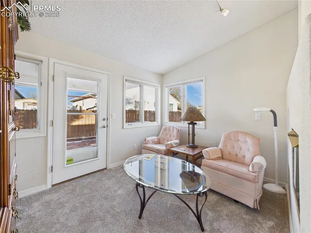 $315,000 | 20 Kingsboro Way, Unit C, Pueblo, CO 81005