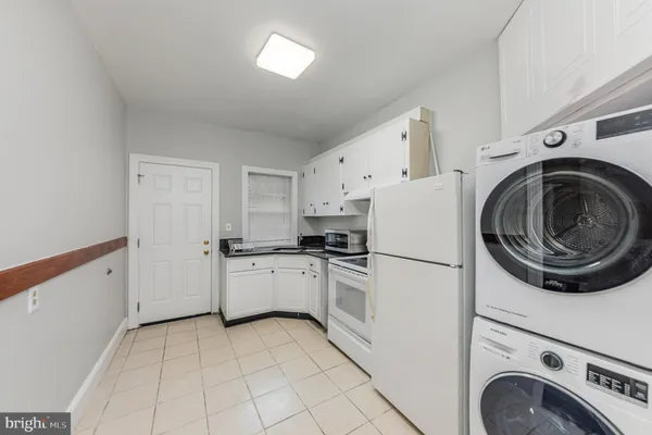 $2,100 | 503 Caroline Street, Unit 1, Fredericksburg, VA 22401