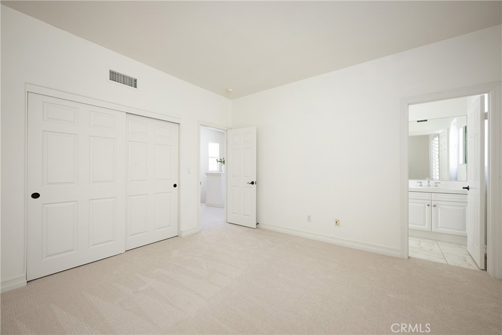 25 Hallcrest Drive Ladera Ranch, CA 92694 - Photo 20 of 40 1st- Secondary bedroom with ensuite bathroom
