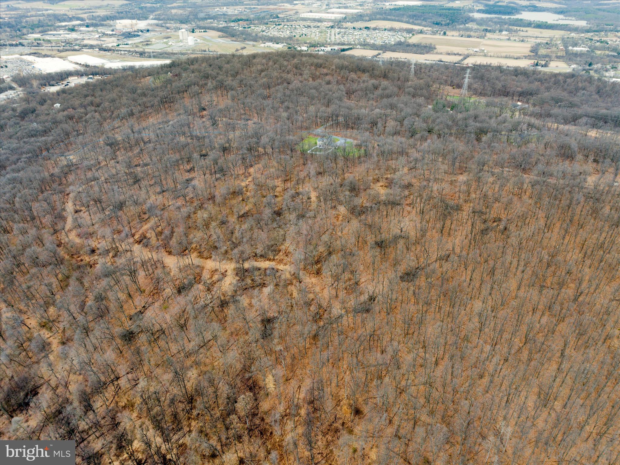 402 Mountainside Road Temple, PA 19560 - Photo 62 of 75 DJI_20260313120932_0058_D