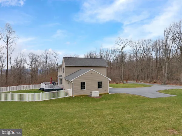 $1,049,000 | 402 Mountainside Road, Temple, PA 19560