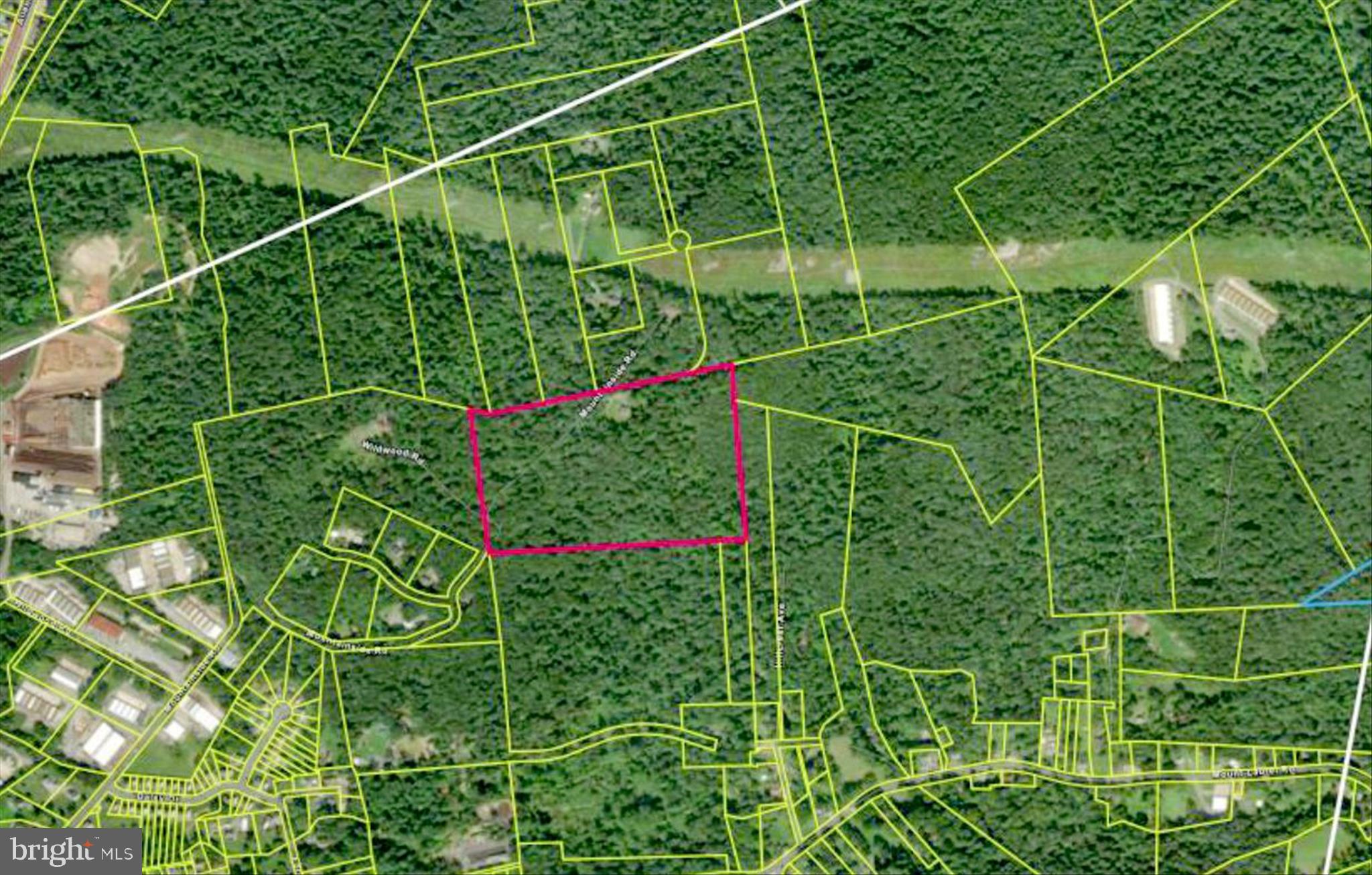 402 Mountainside Road Temple, PA 19560 - Photo 71 of 75 a view of a room with plants and large trees