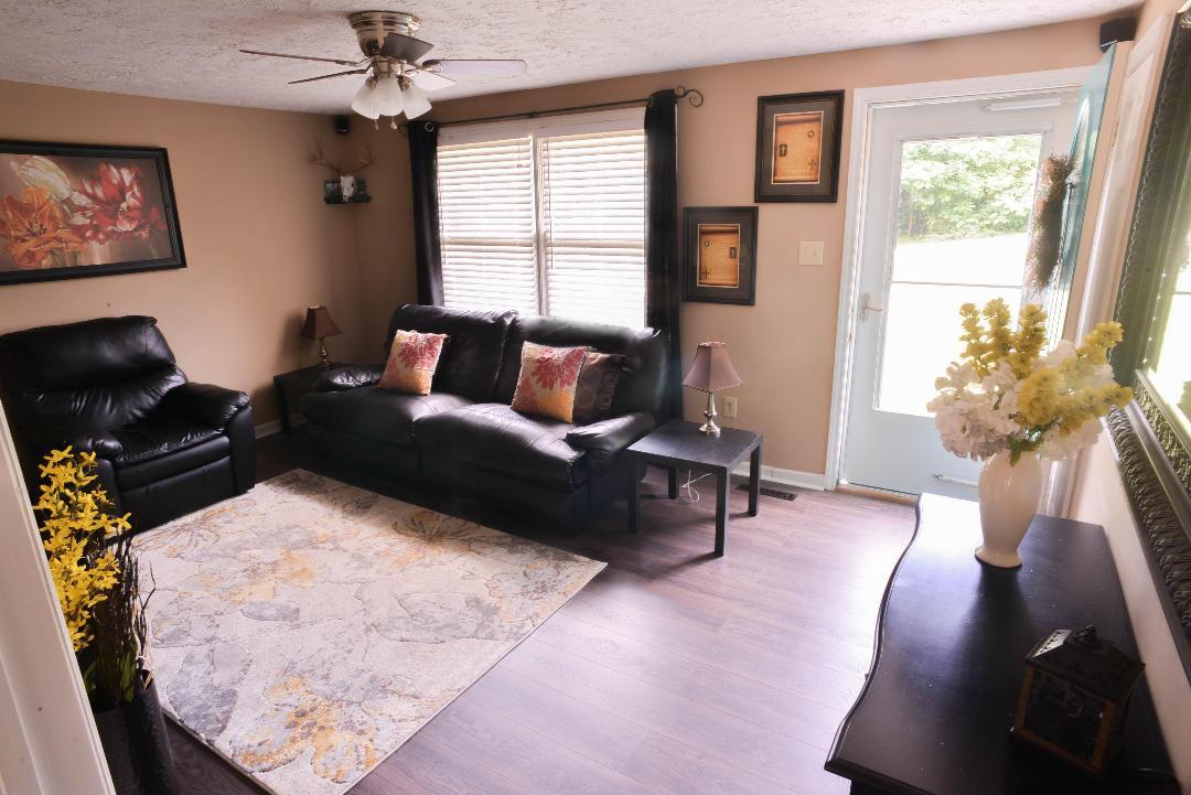 1929 Goose Dam Road Rocky Mount, VA 24151 - Photo 4 of 26 4 Living Room