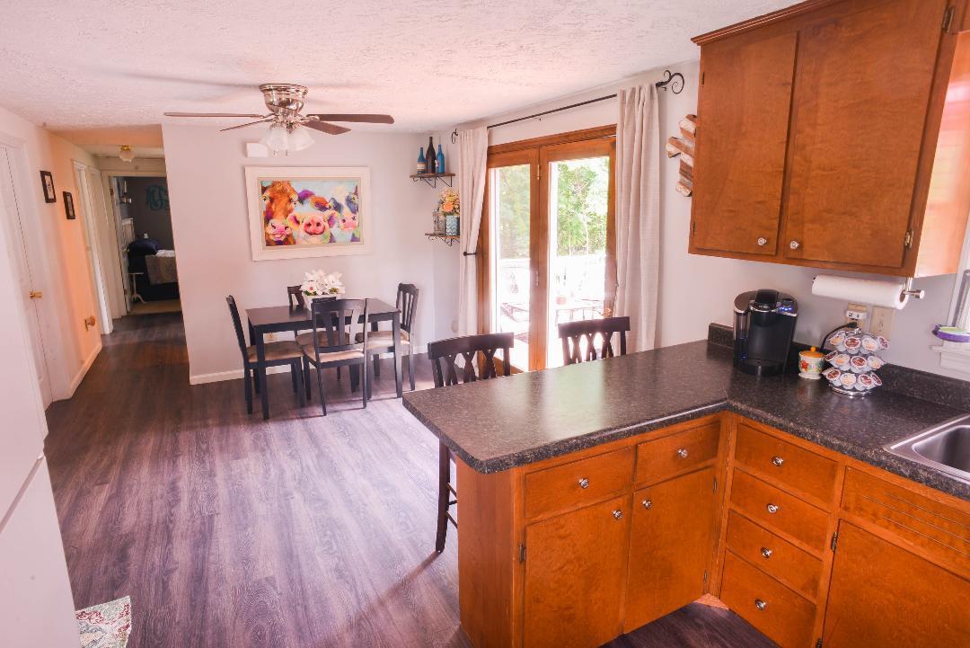 1929 Goose Dam Road Rocky Mount, VA 24151 - Photo 5 of 26 5 Dining Area & Kitchen