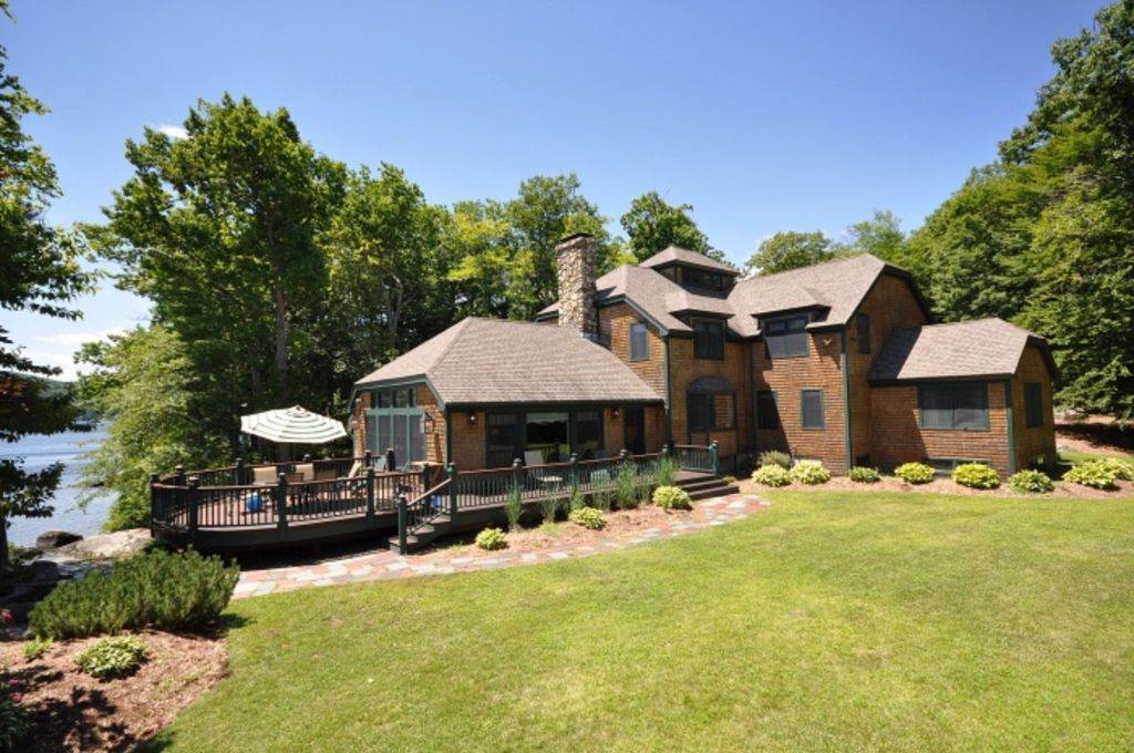 118 Woodlands Road Alton, NH 03810 - Photo 2 of 24