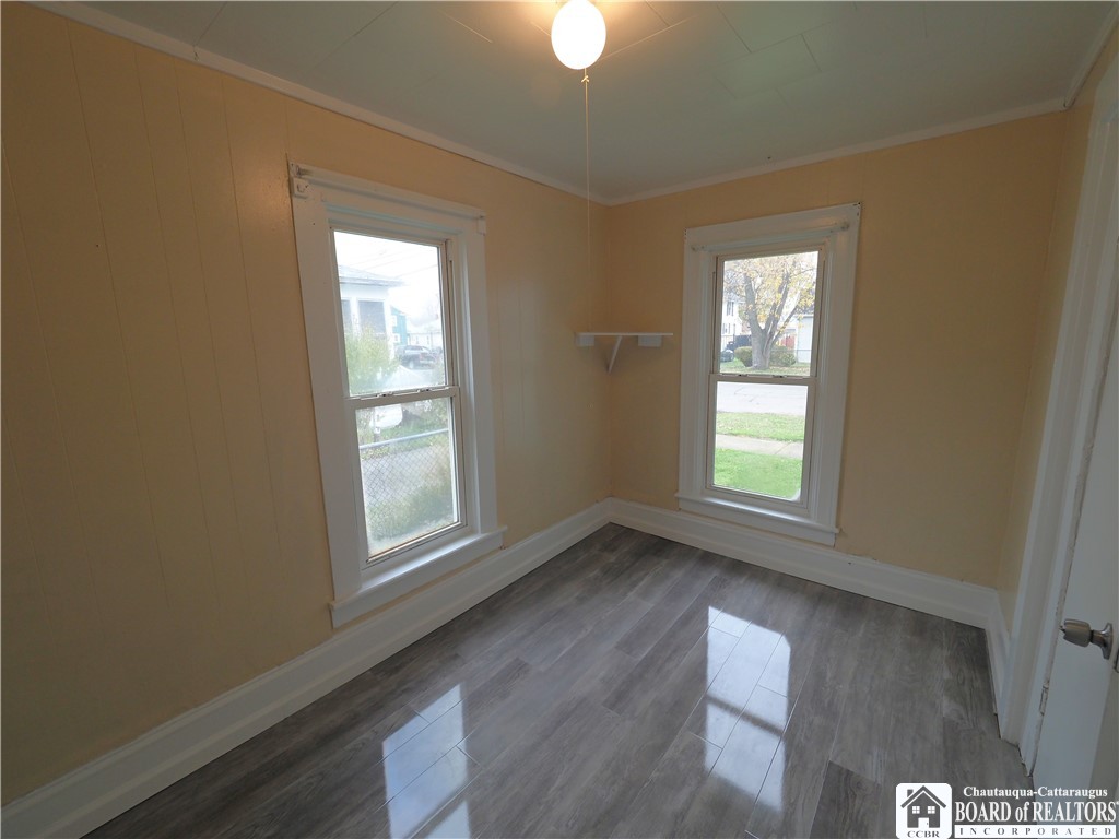 83 West 2nd Street Dunkirk, NY 14048 - Photo 16 of 22