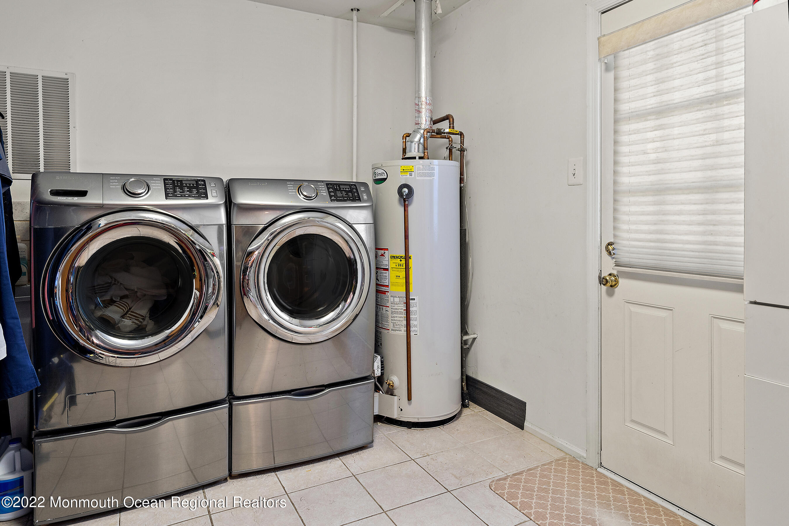 1107 Frontage Road Toms River, NJ 08753 - Photo 21 of 51 Laundry