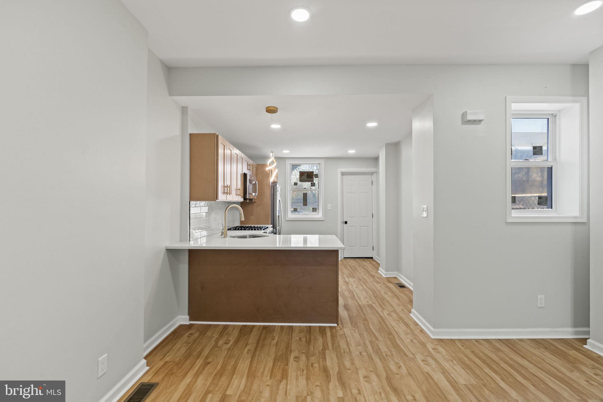 6154 Kingsessing Avenue Philadelphia, PA 19142 - Photo 7 of 33