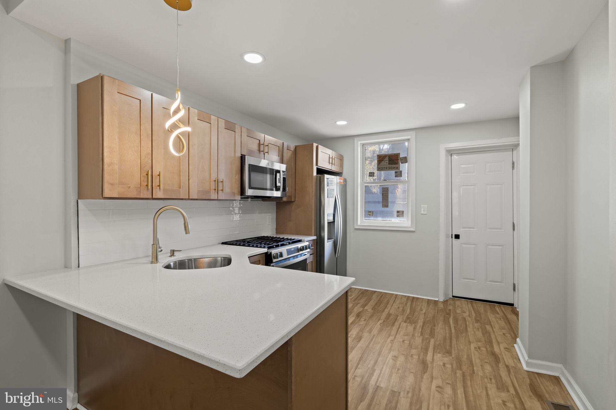 6154 Kingsessing Avenue Philadelphia, PA 19142 - Photo 8 of 33 New Quartz Countertop