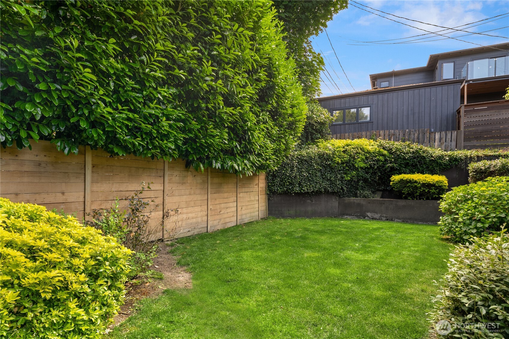 717 West Cremona Street Seattle, WA 98119 - Photo 27 of 30