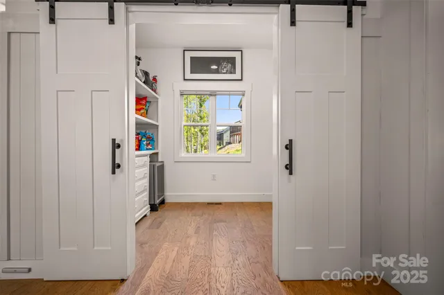 $710,000 | 118 Byron Forest Lane, Horse Shoe, NC 28742