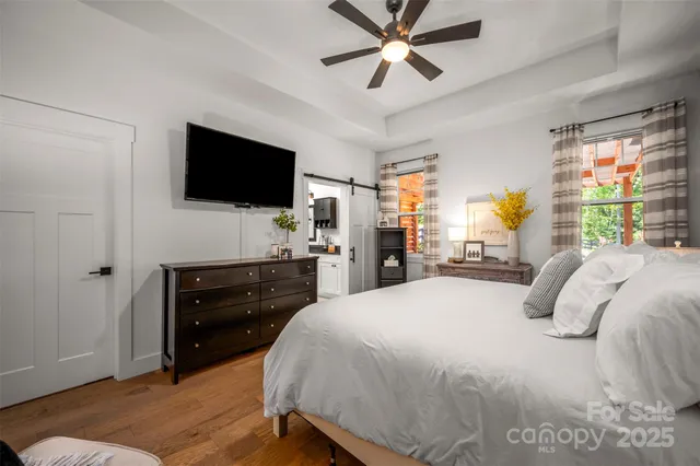 $710,000 | 118 Byron Forest Lane, Horse Shoe, NC 28742