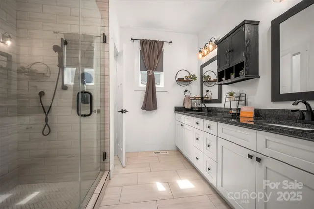 $710,000 | 118 Byron Forest Lane, Horse Shoe, NC 28742