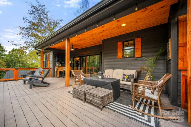 $710,000 | 118 Byron Forest Lane, Horse Shoe, NC 28742