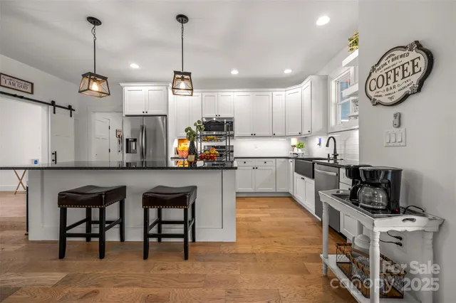 $710,000 | 118 Byron Forest Lane, Horse Shoe, NC 28742