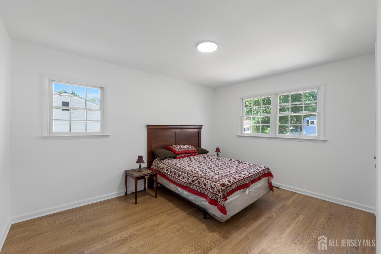33 Larchmont Road Edison, NJ 08837 - Photo 12 of 25
