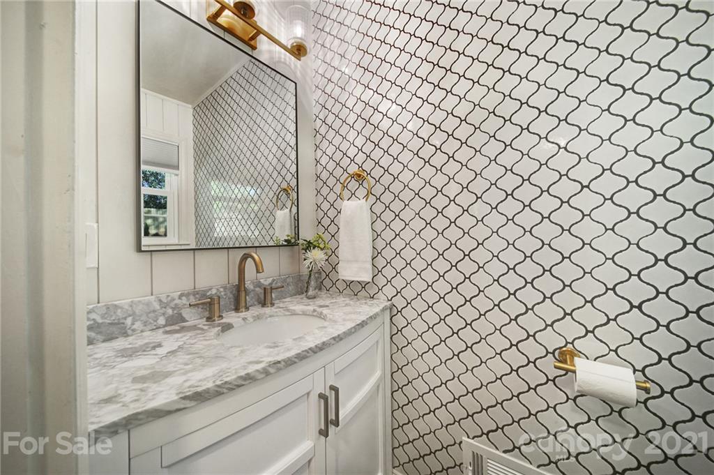 5914 Brookhaven Road Charlotte, NC 28210 - Photo 28 of 34 Gallery Image 28