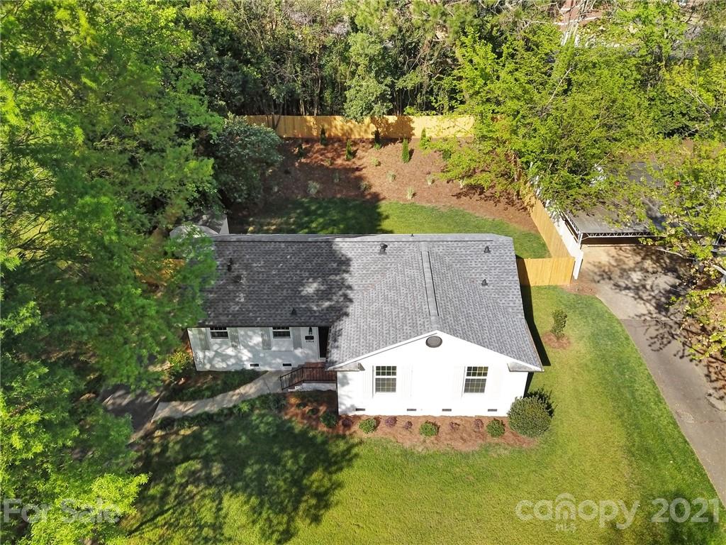 5914 Brookhaven Road Charlotte, NC 28210 - Photo 4 of 34 Gallery Image 4