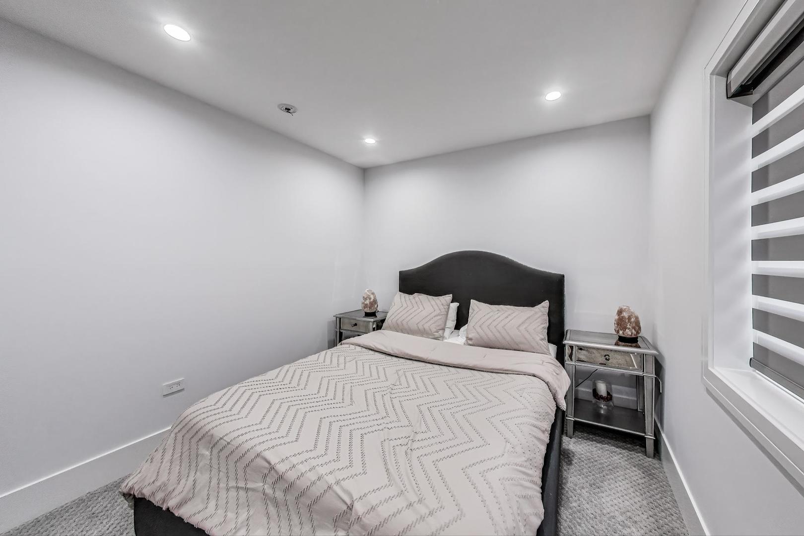 6842 Beckwith Road Morton Grove, IL 60053 - Photo 36 of 51 Gallery Image 36