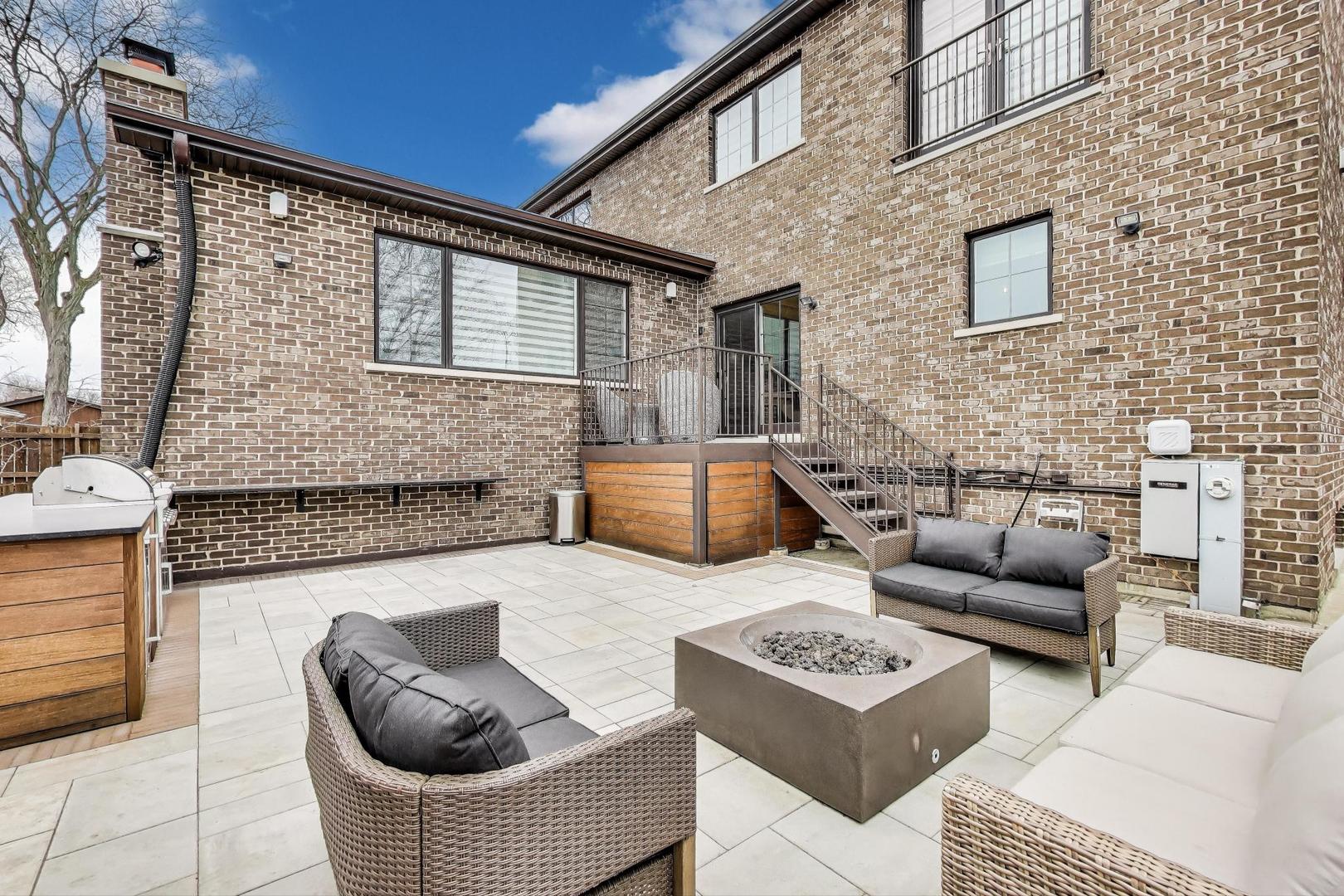 6842 Beckwith Road Morton Grove, IL 60053 - Photo 44 of 51 Gallery Image 44