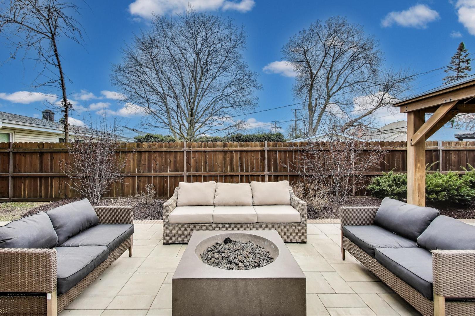 6842 Beckwith Road Morton Grove, IL 60053 - Photo 45 of 51 Gallery Image 45