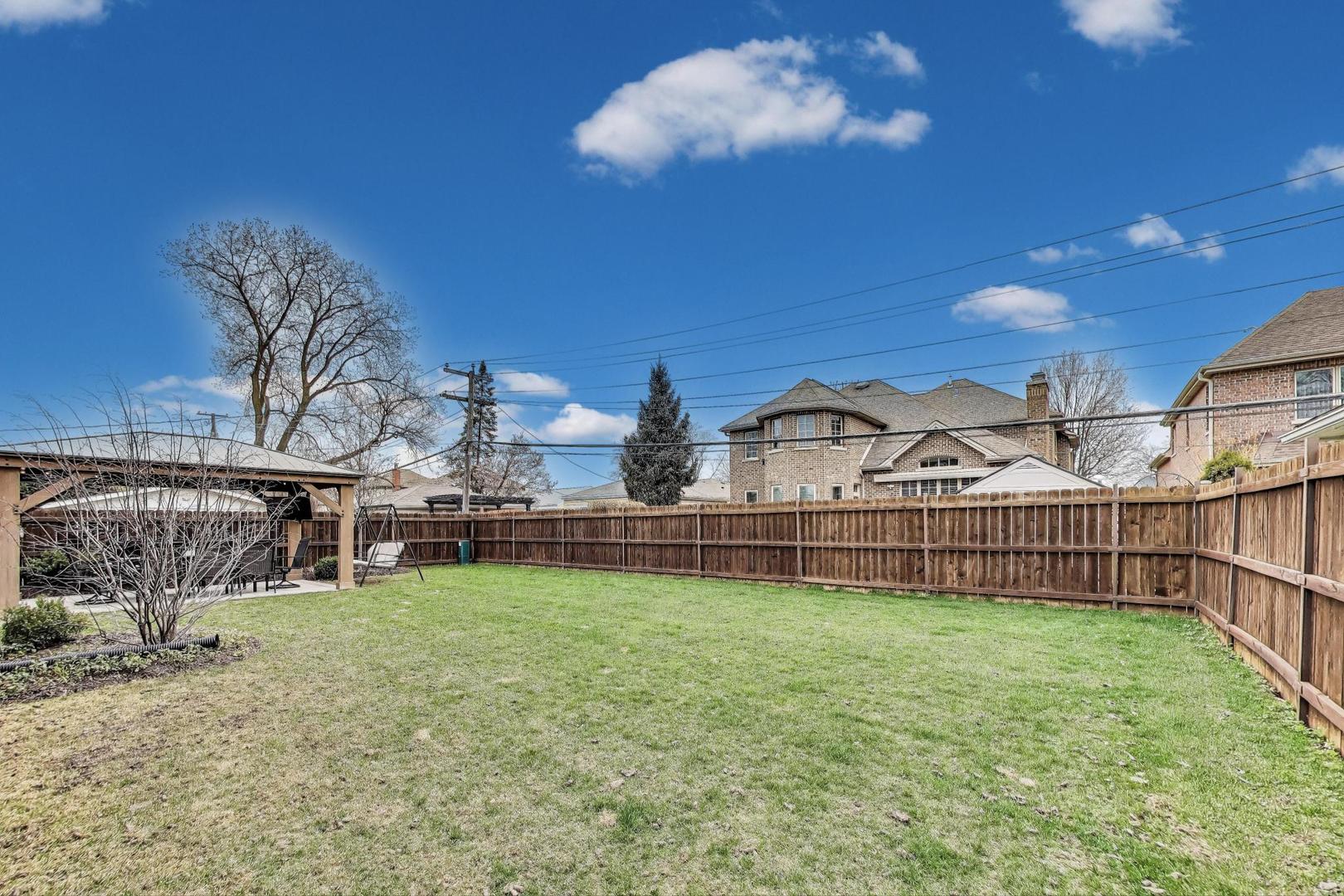 6842 Beckwith Road Morton Grove, IL 60053 - Photo 49 of 51 Gallery Image 49