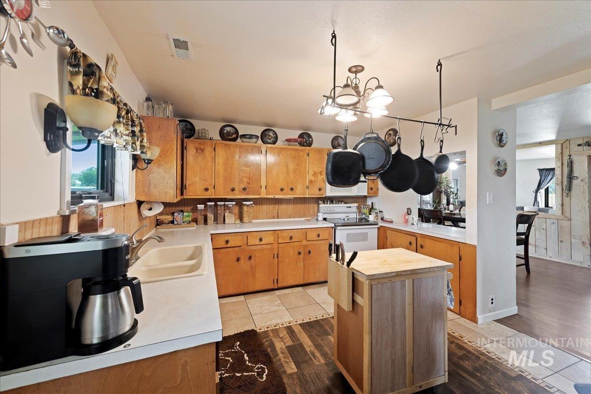 3 East 8th Street North Middleton, ID 83644 - Photo 6 of 22